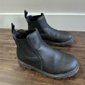 Kids Native Shoes Kensington Treklite - great condition size J2